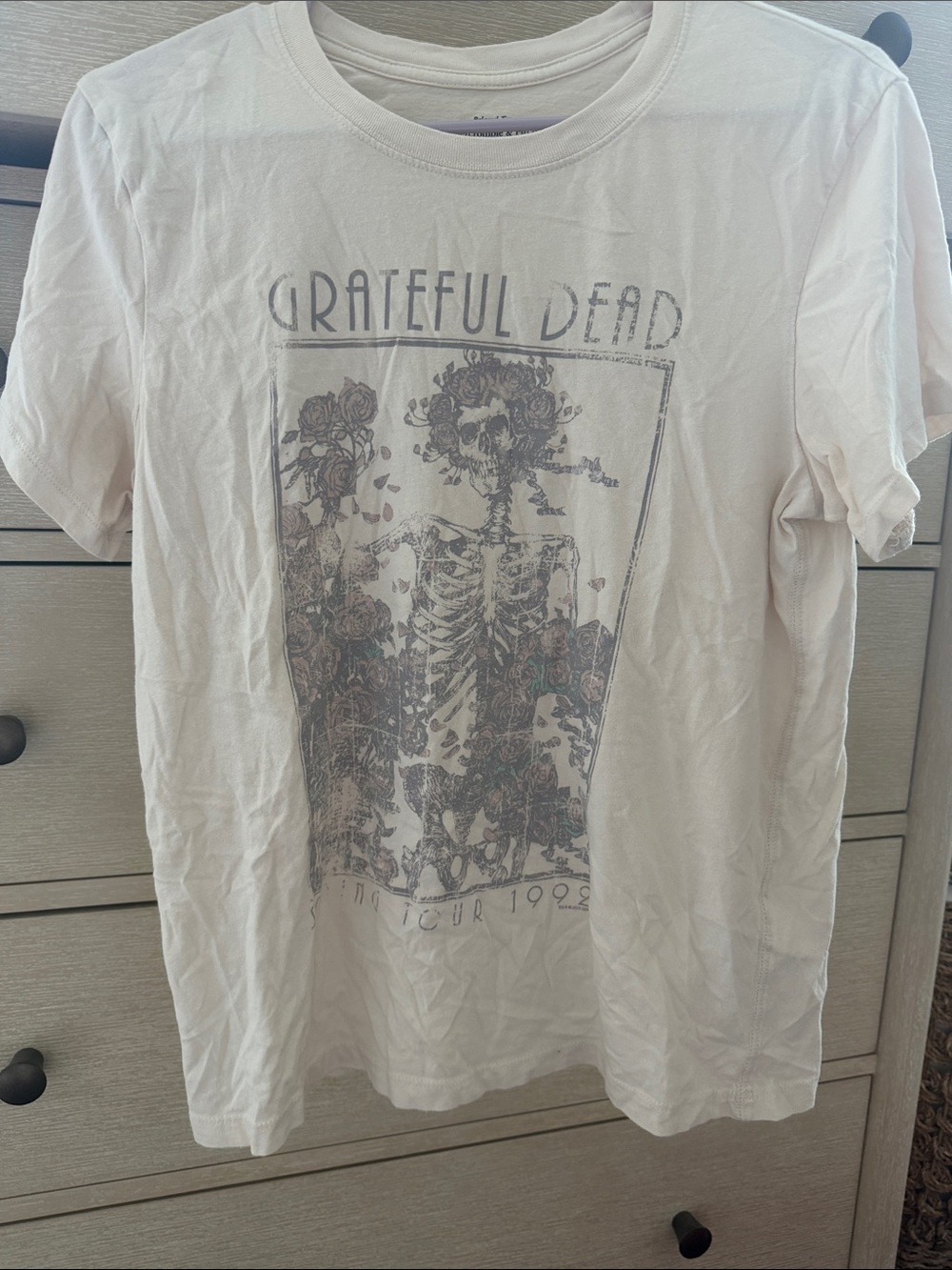 Abercrombie & Fitch White Grateful Dead Graphic Tee